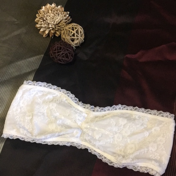 Lace Bandeau Top - Picture 1 of 5